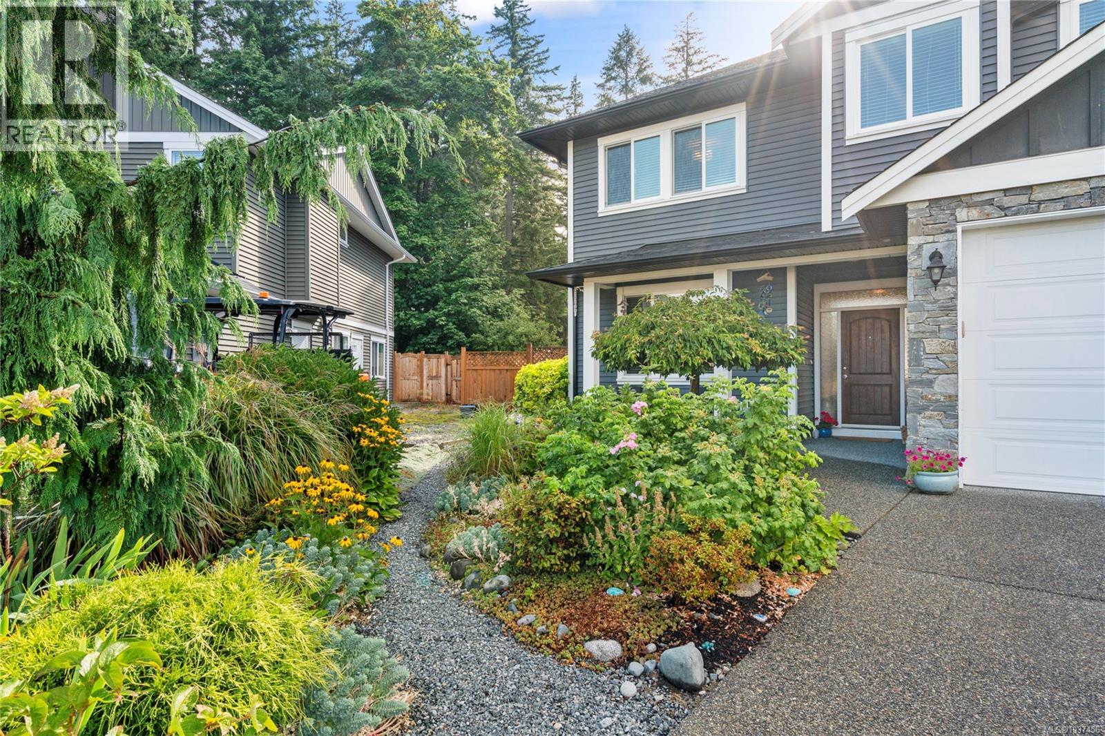 512 Martina Way - 63