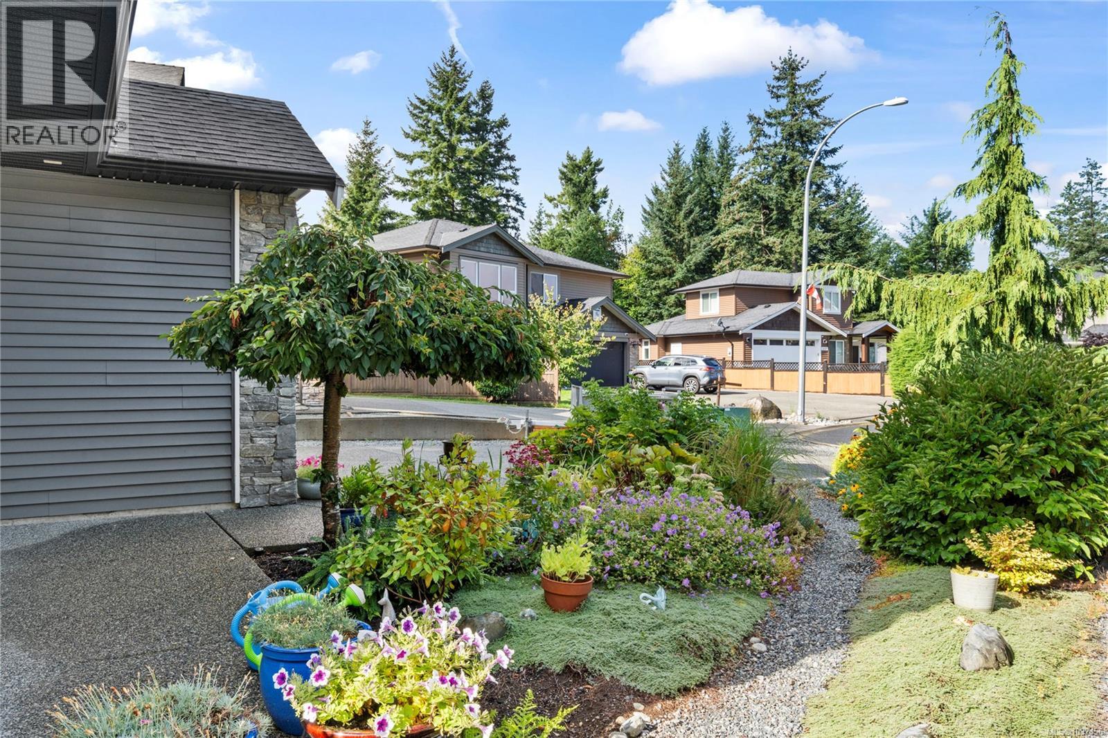 512 Martina Way - 65