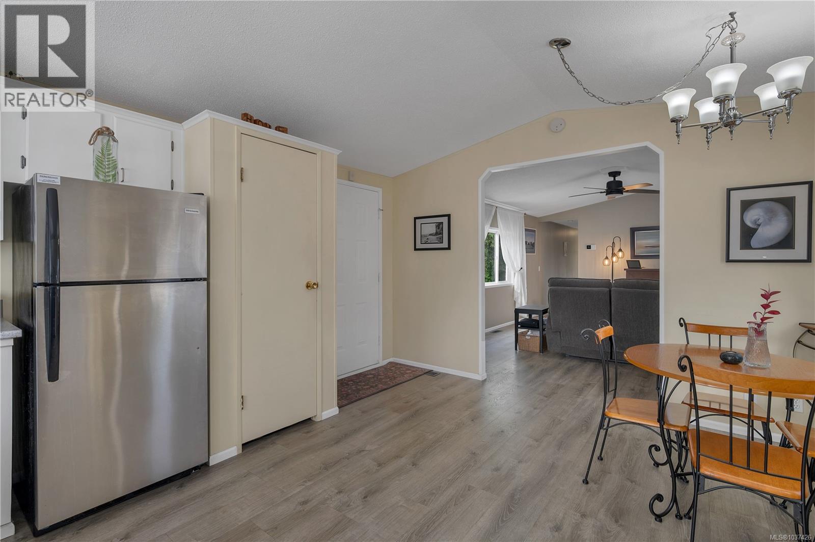 82 951 Homewood Rd, Campbell River
