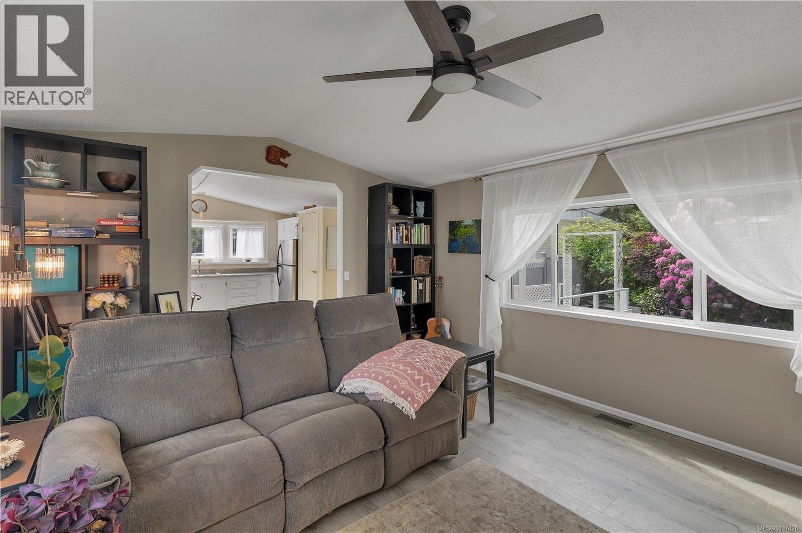 82 951 Homewood Rd, Campbell River