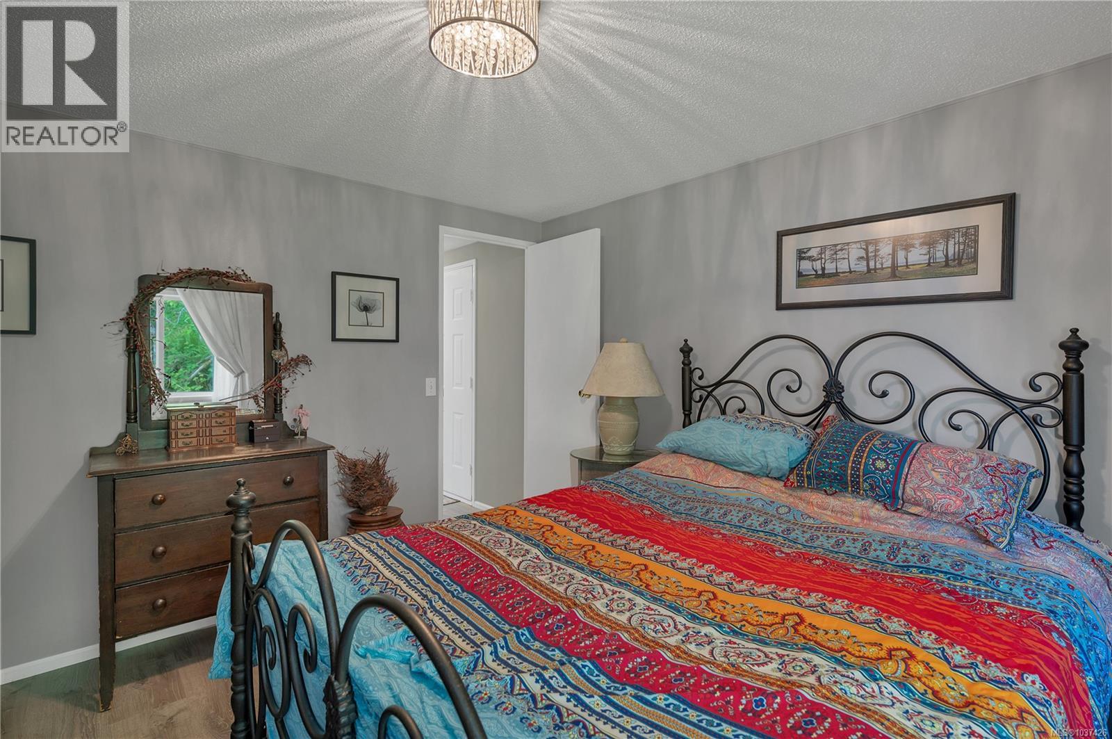 82 951 Homewood Rd, Campbell River