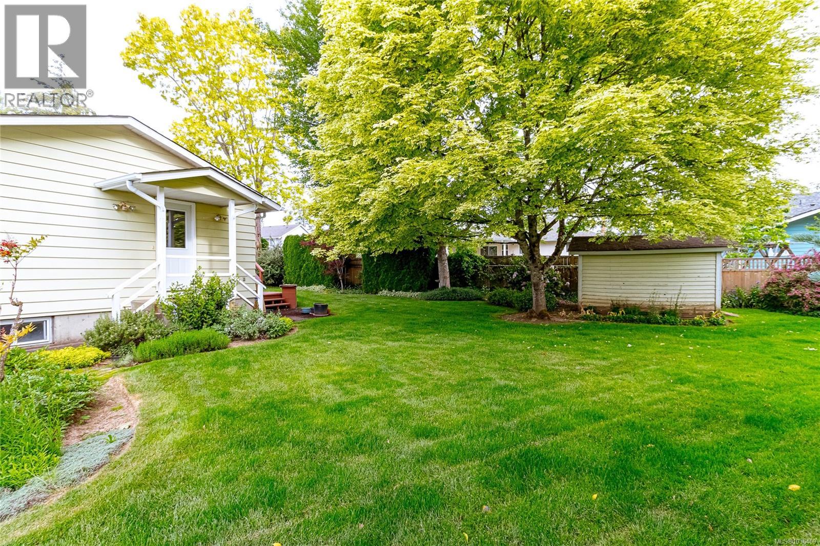 6084 Trillium Way, Duncan