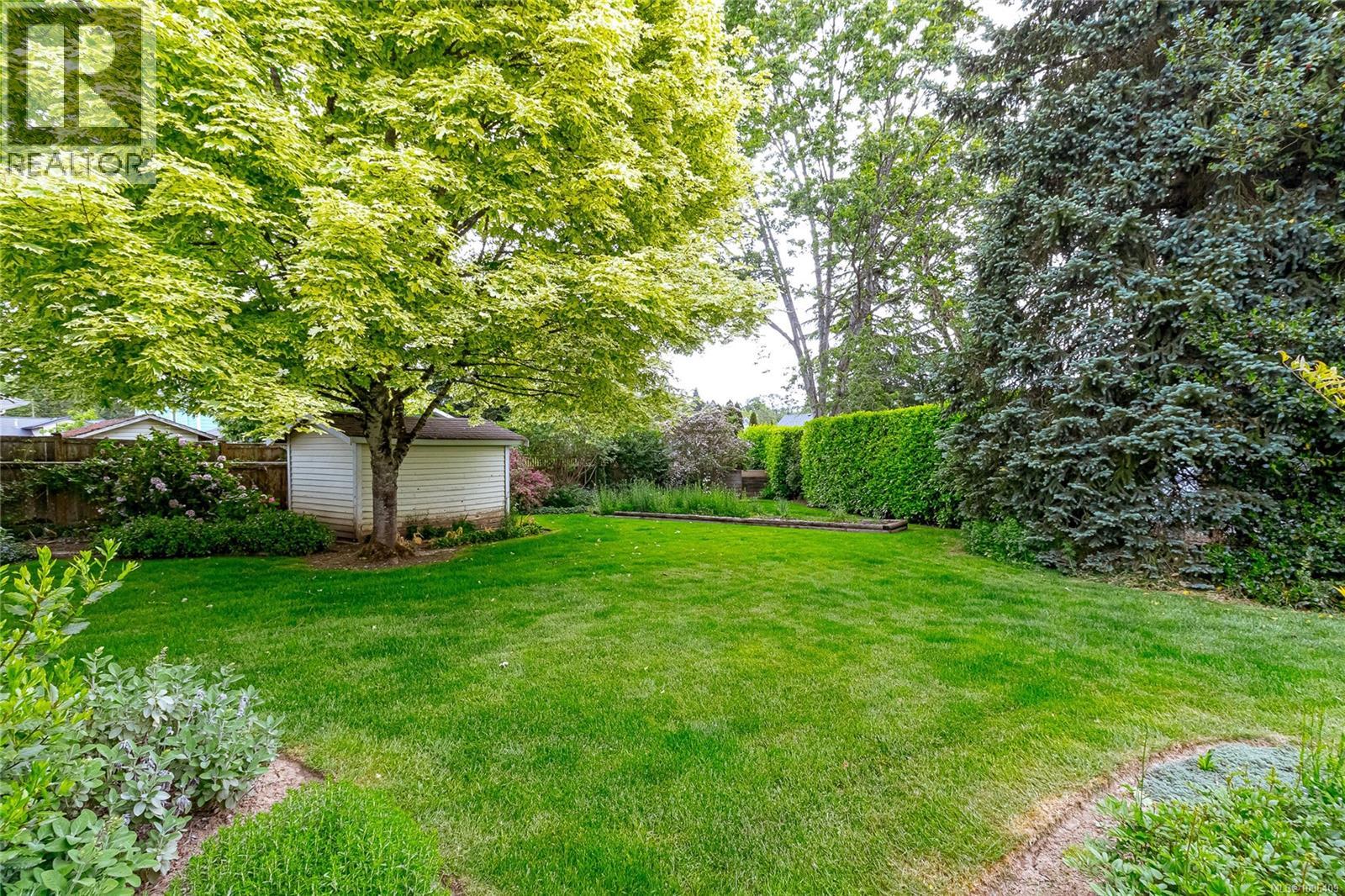 6084 Trillium Way - 36