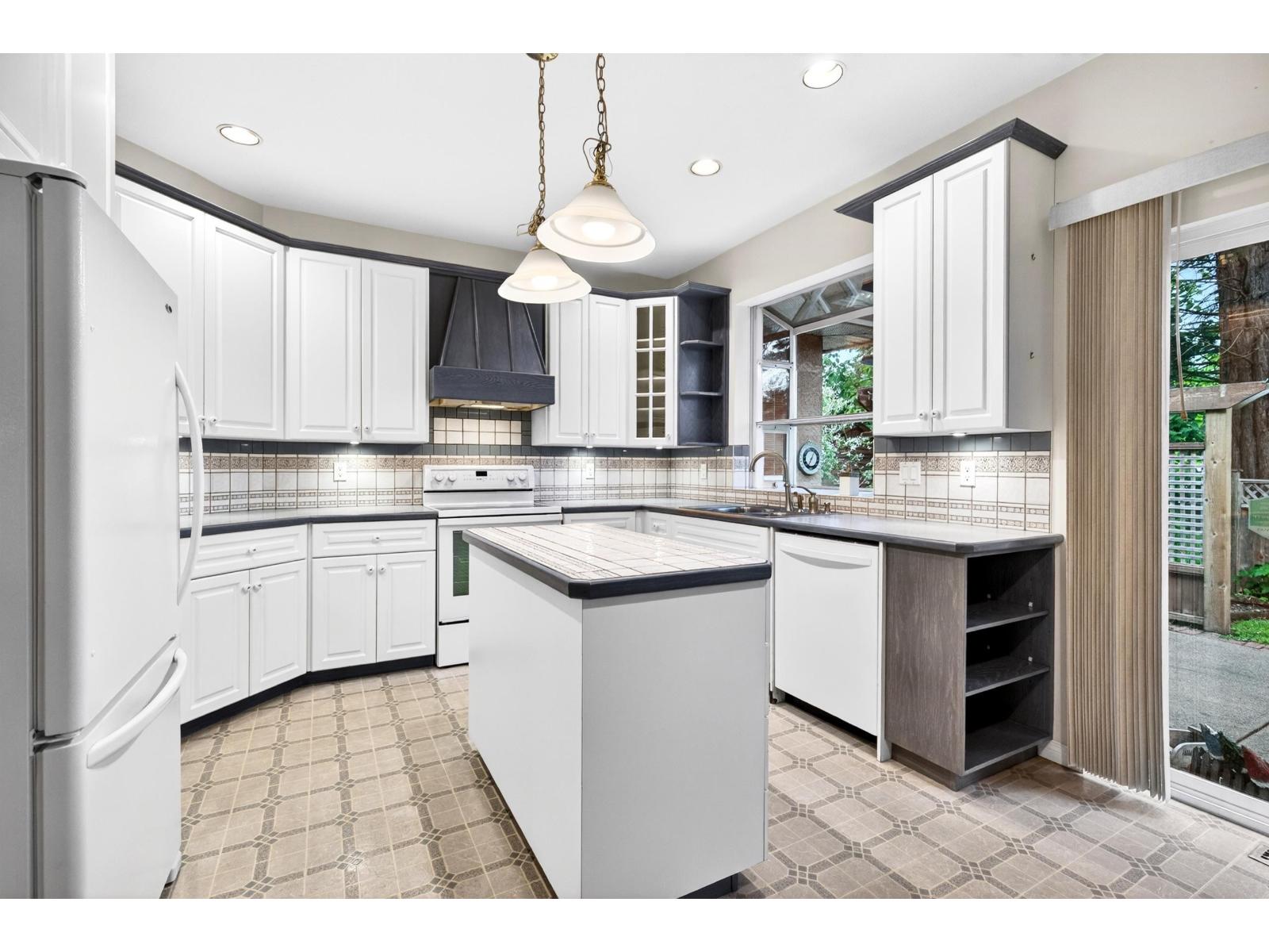 20769 91B AVENUE, Langley