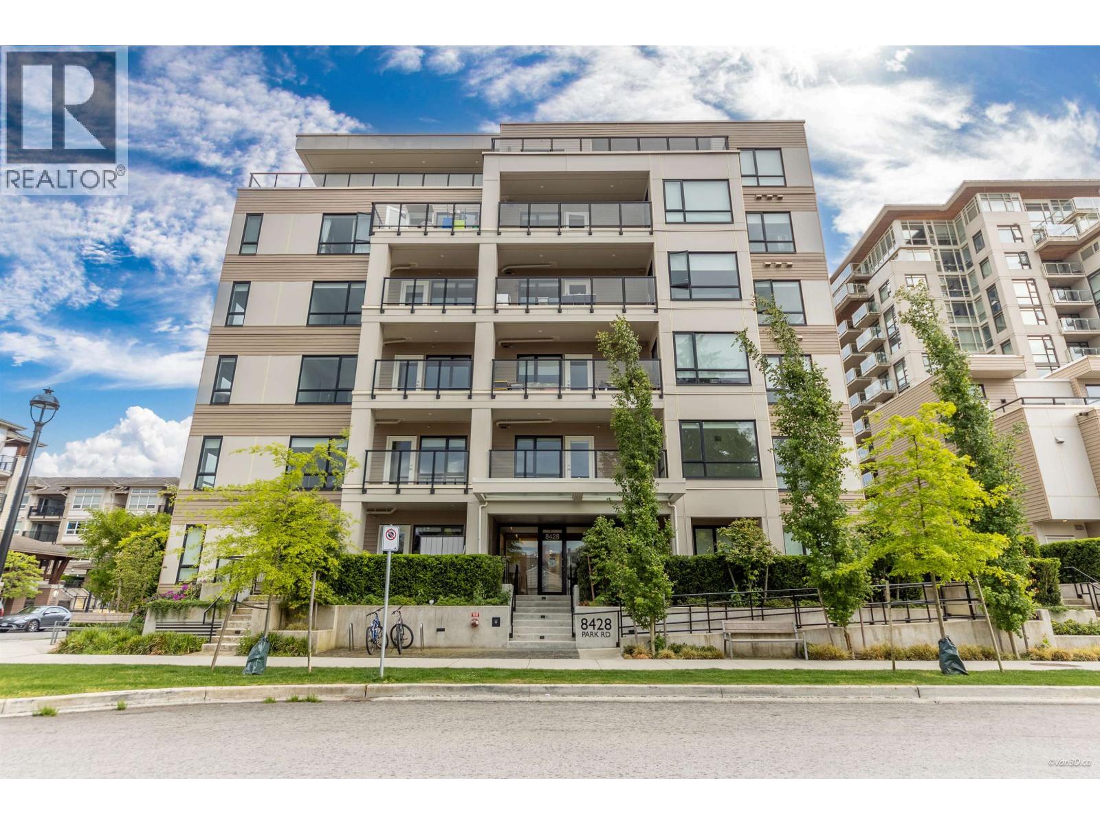 608 8428 PARK ROAD