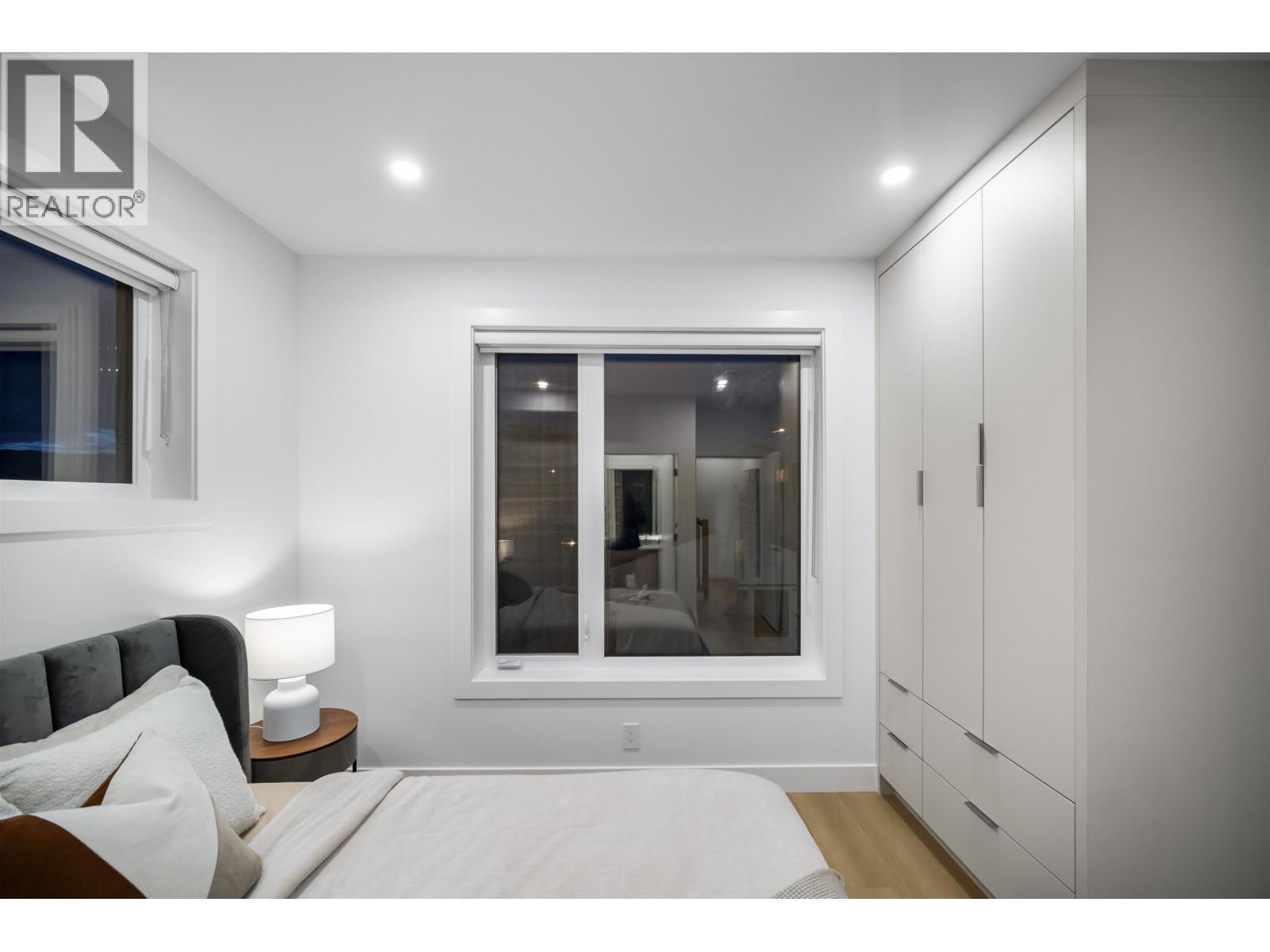 3 Bed, 4 Bath Duplex for Sale in Vancouver – 2 3623 TRIUMPH STREET, Vancouver – MLS# R3113423 - Image 13