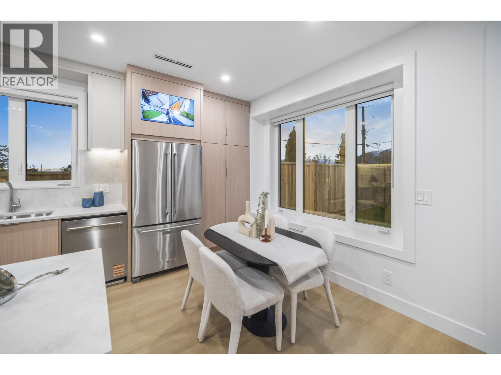 3 Bed, 4 Bath Duplex for Sale in Vancouver – 2 3623 TRIUMPH STREET, Vancouver – MLS# R3113423 - Image 12