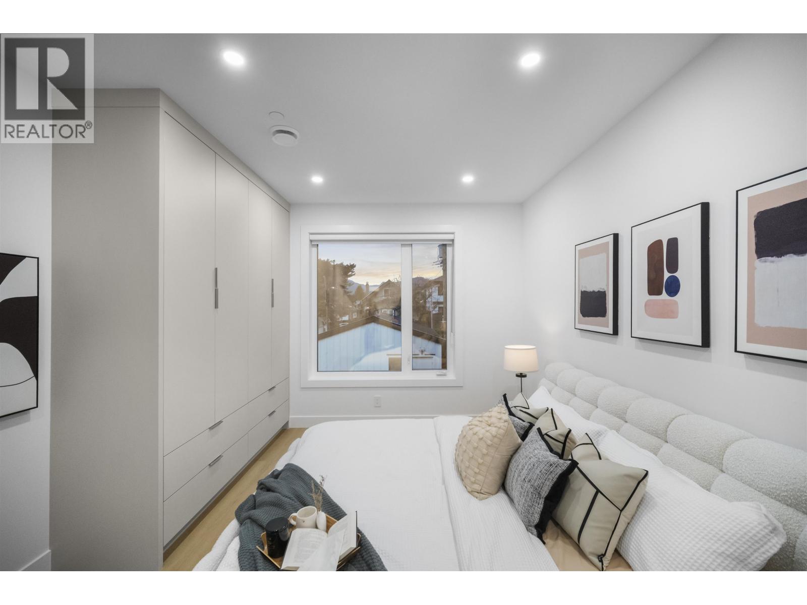 3 Bed, 4 Bath Duplex for Sale in Vancouver – 2 3623 TRIUMPH STREET, Vancouver – MLS# R3113423 - Image 14