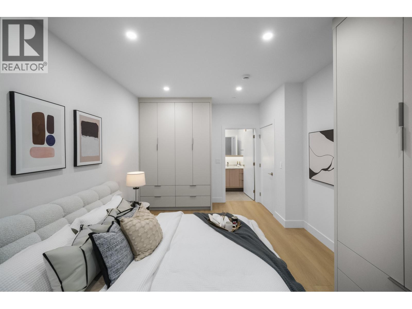 3 Bed, 4 Bath Duplex for Sale in Vancouver – 2 3623 TRIUMPH STREET, Vancouver – MLS# R3113423 - Image 18