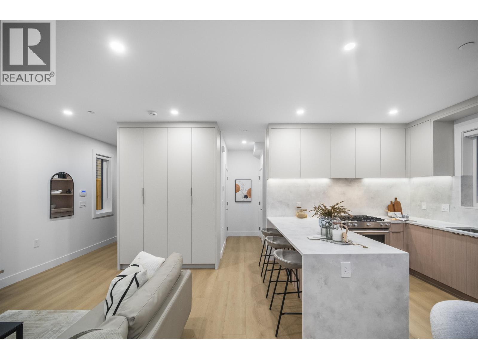 3 Bed, 4 Bath Duplex for Sale in Vancouver – 2 3623 TRIUMPH STREET, Vancouver – MLS# R3113423 - Image 20