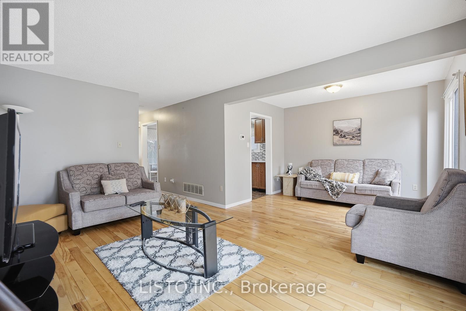 129 HEYDON AVENUE - 16