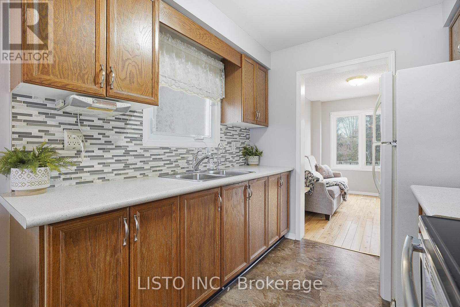 129 HEYDON AVENUE - 11