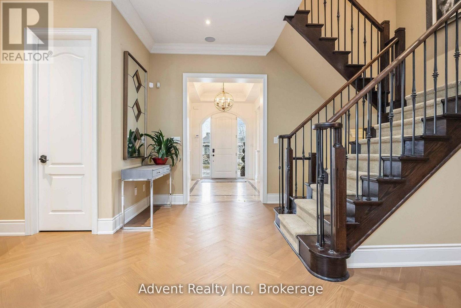 183 ANGUS GLEN BOULEVARD - 24