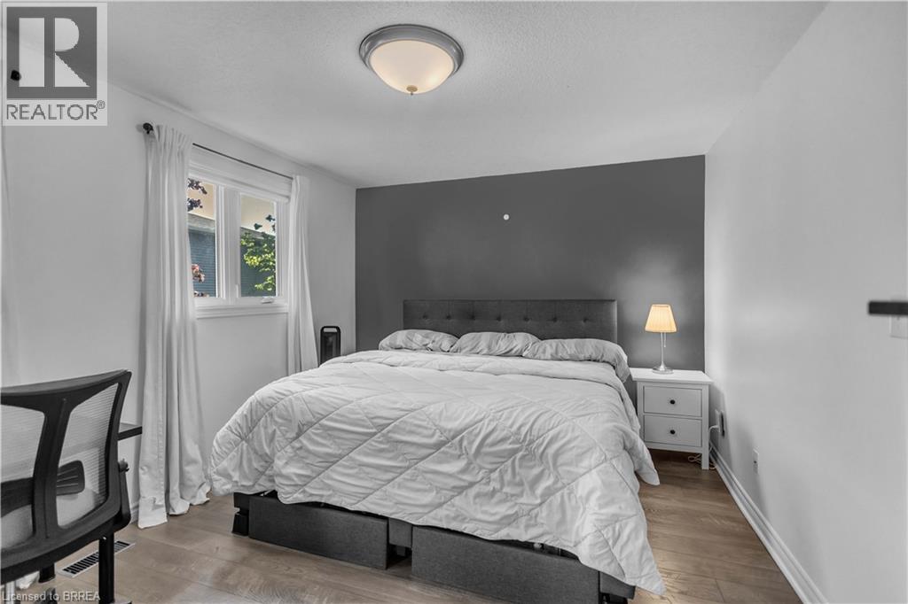 52 HARRIS Avenue Unit# D, Brantford, Ontario, N3R2E9 — Photo 19