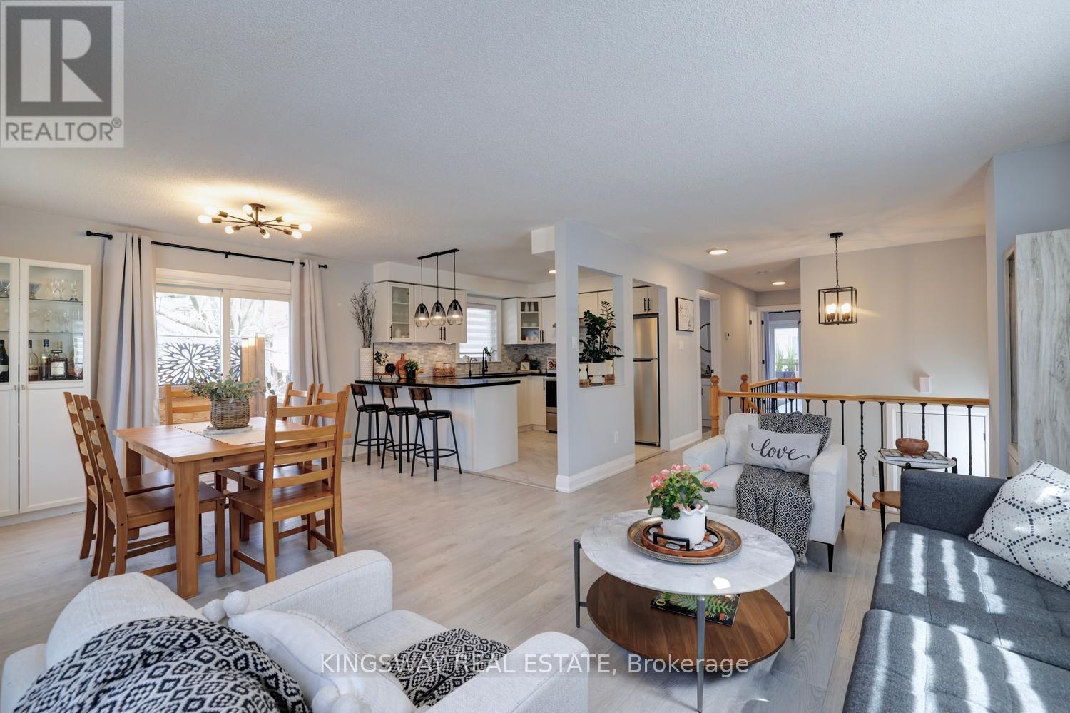 72 DONALD CRESCENT - 17