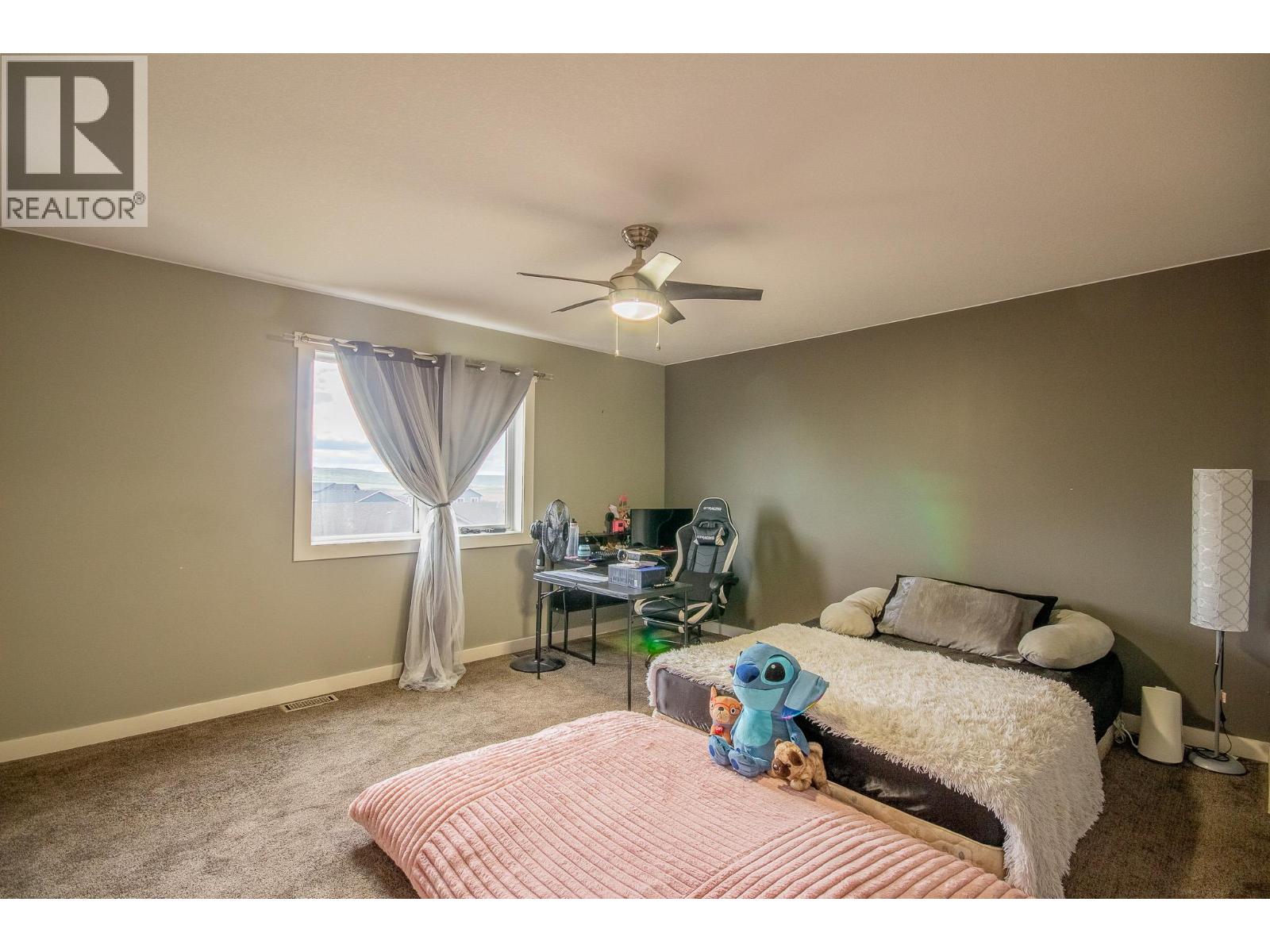 8217 18 Street - 7