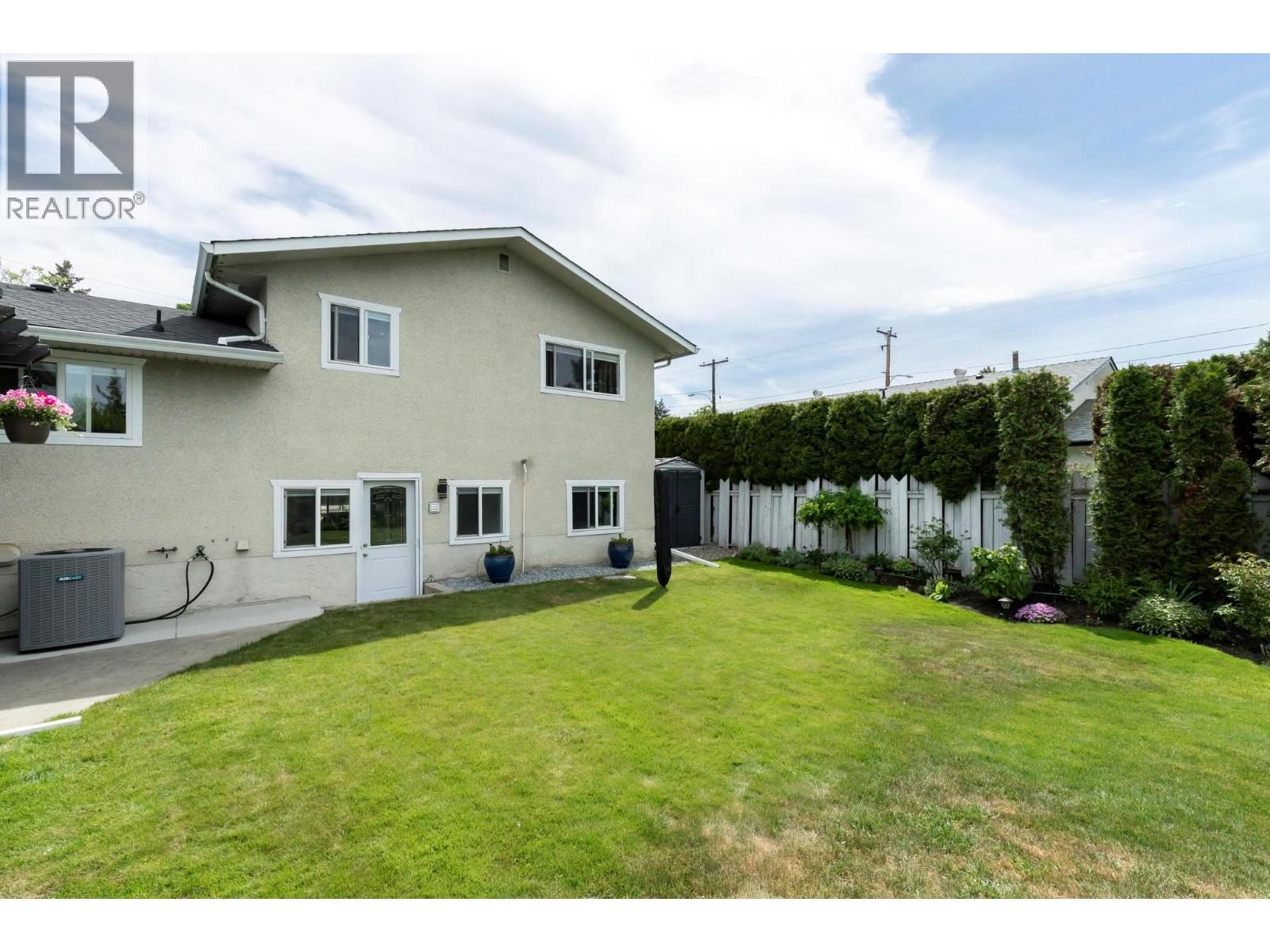 1000 Euclid Road, Kelowna