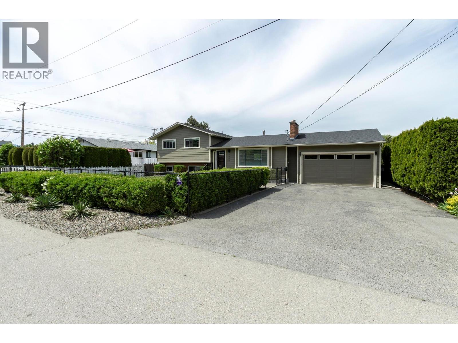 1000 Euclid Road, Kelowna