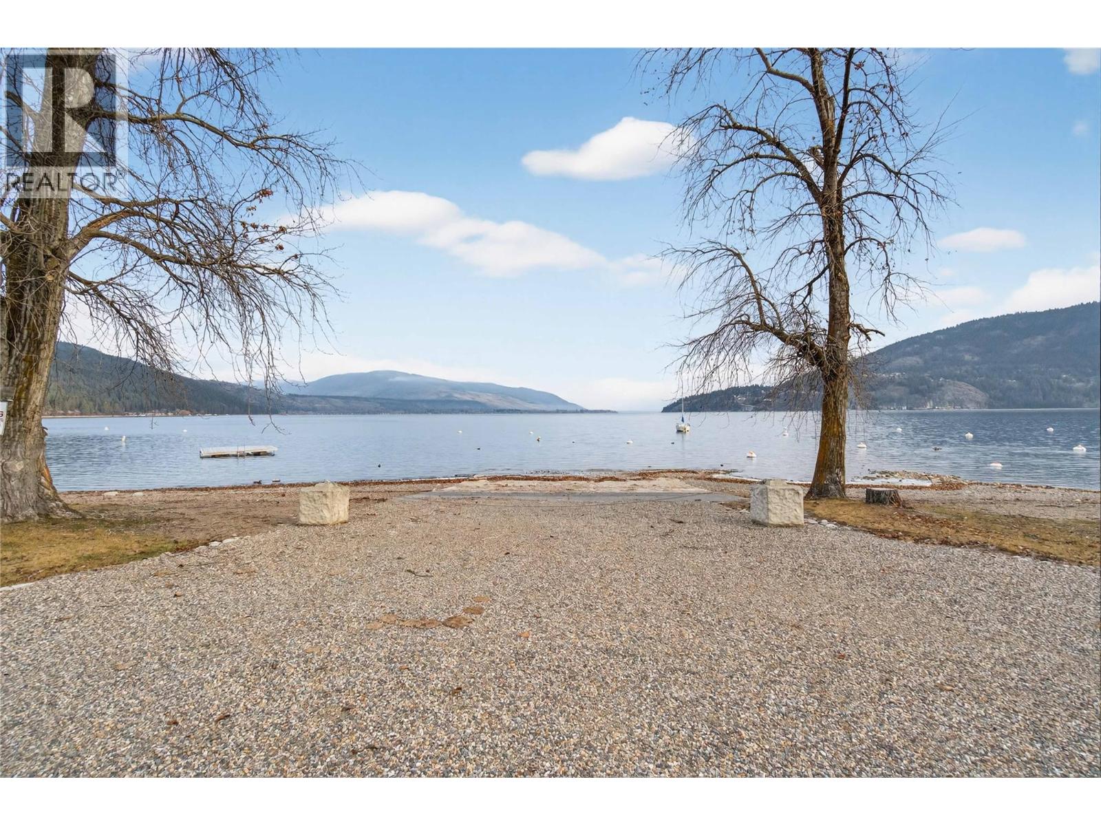  206 Falcon Avenue, Vernon