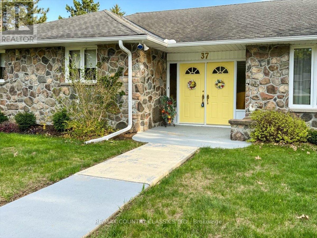 37 GOLFVIEW DRIVE - Image 2