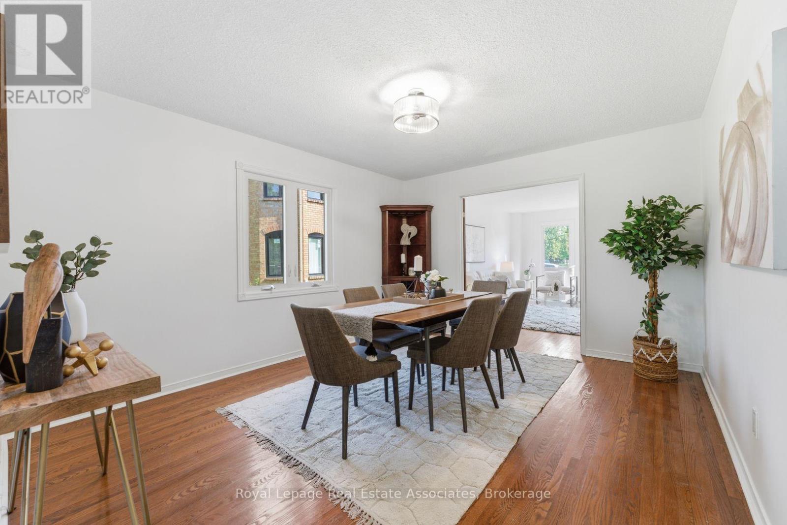 5211 MICMAC CRESCENT - 16