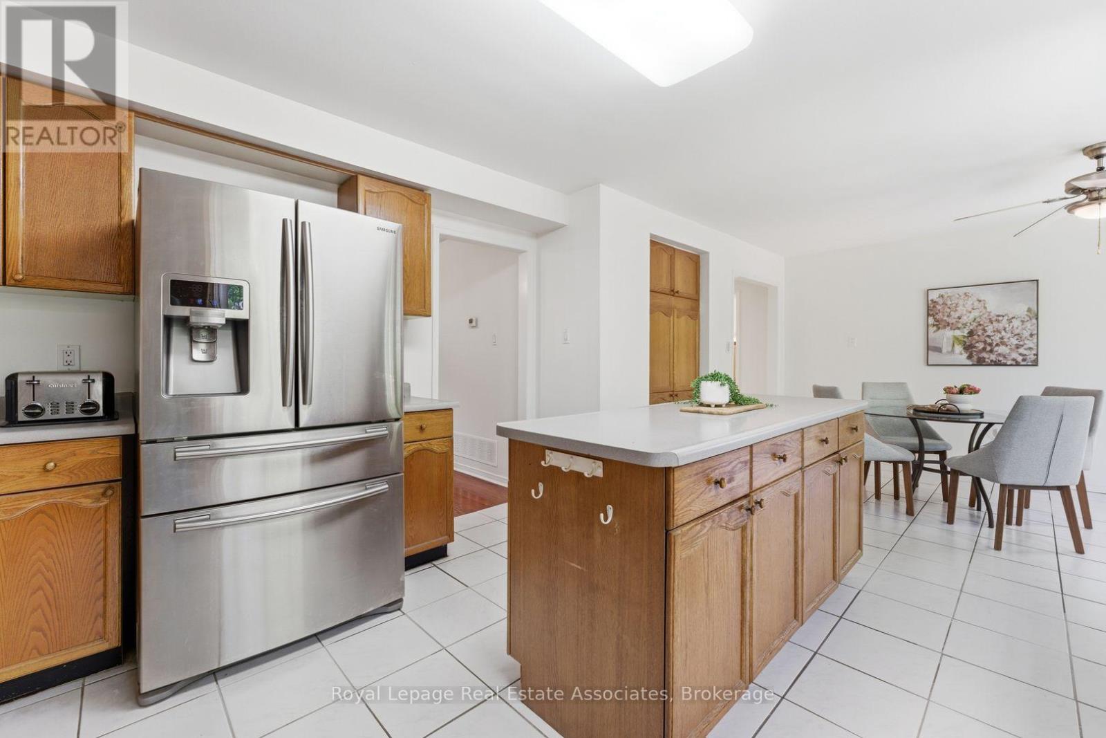 5211 MICMAC CRESCENT - 22