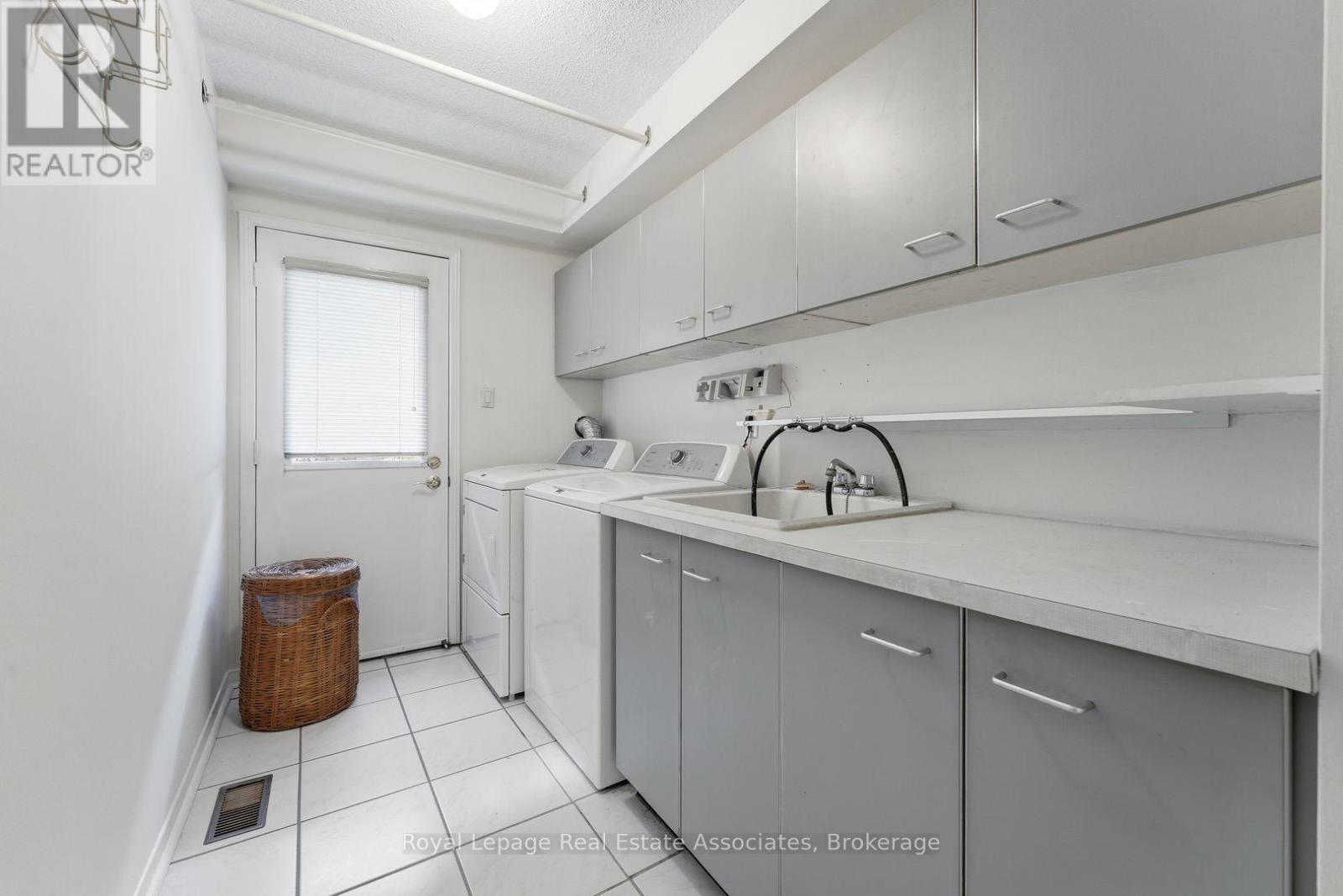 5211 MICMAC CRESCENT - 30
