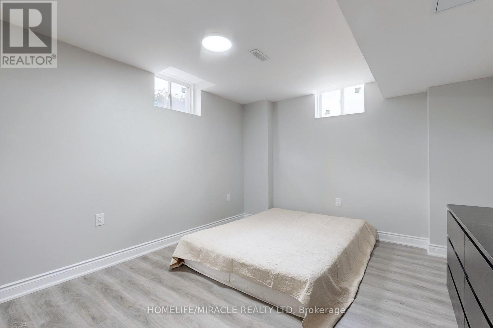 63 SLEIGHTHOLME CRESCENT - 26