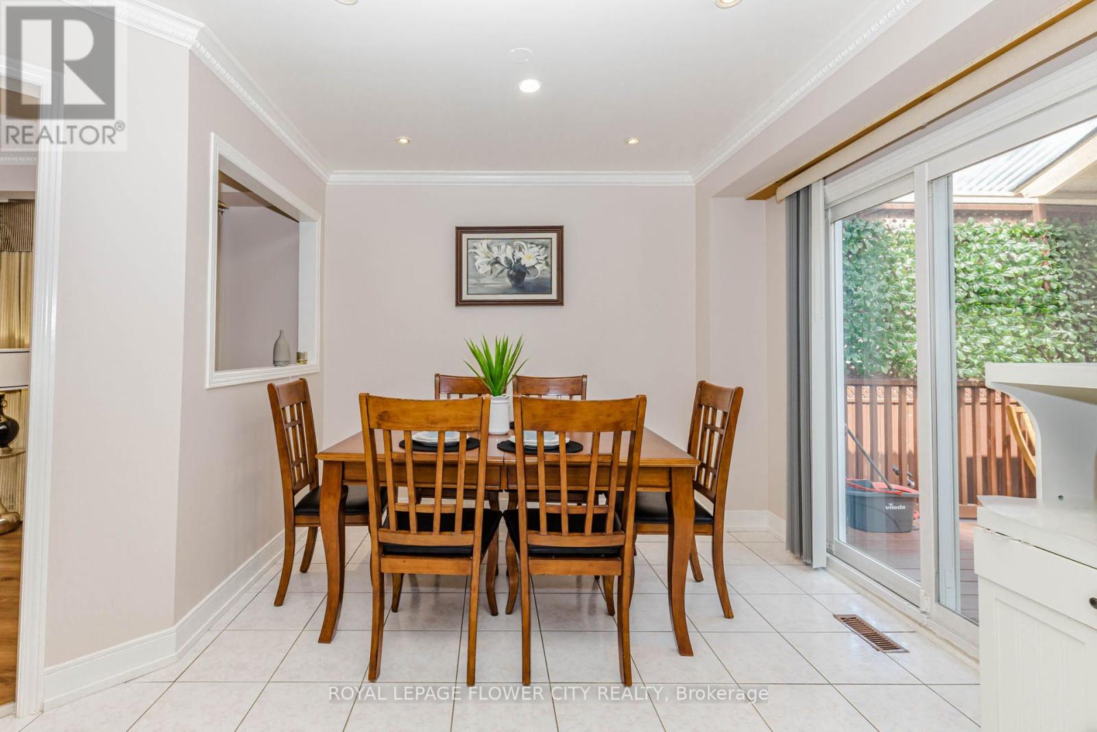 119 MORNINGMIST STREET - 11