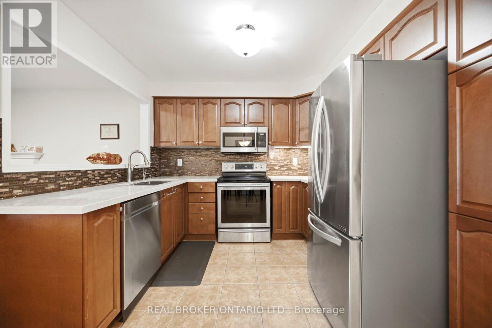 3935 SKYVIEW STREET - 15