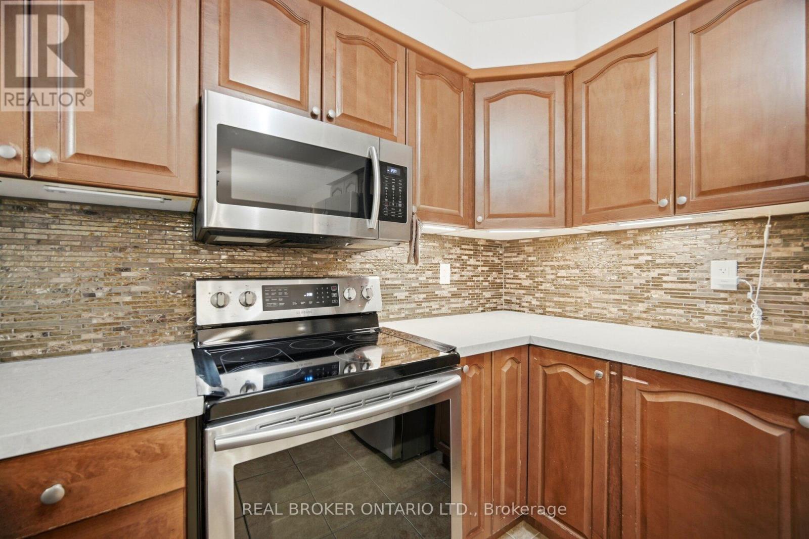 3935 SKYVIEW STREET - 16