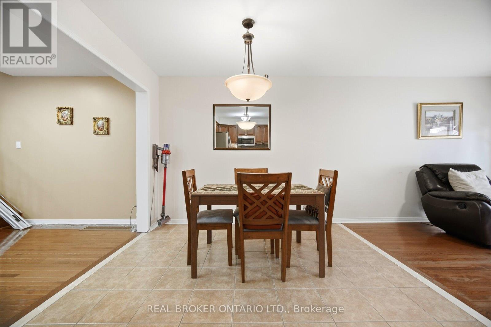 3935 SKYVIEW STREET - 18