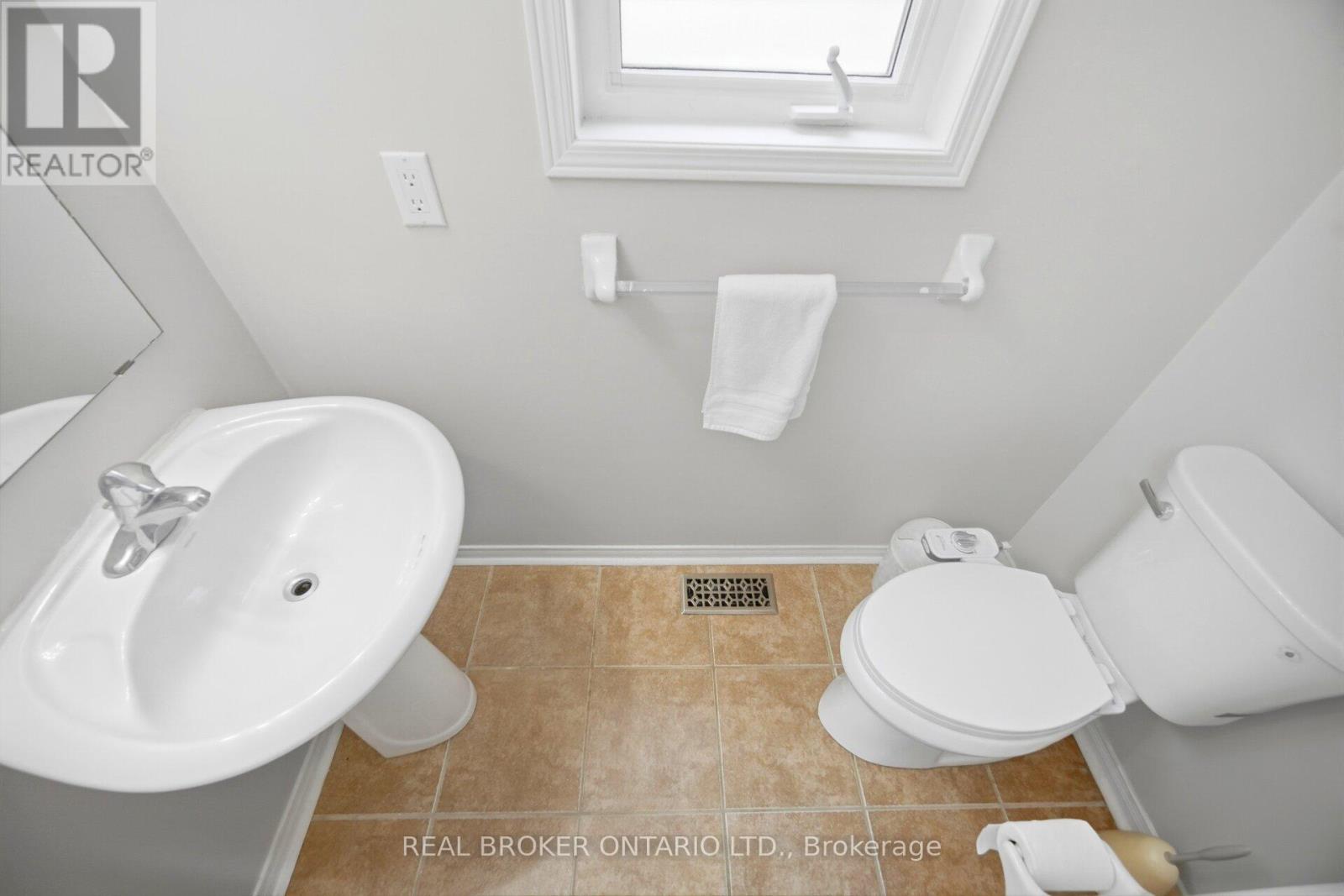 3935 SKYVIEW STREET - 22