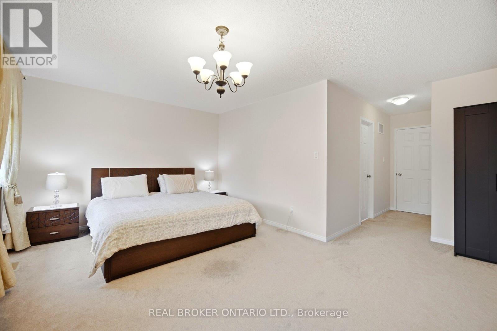 3935 SKYVIEW STREET - 26