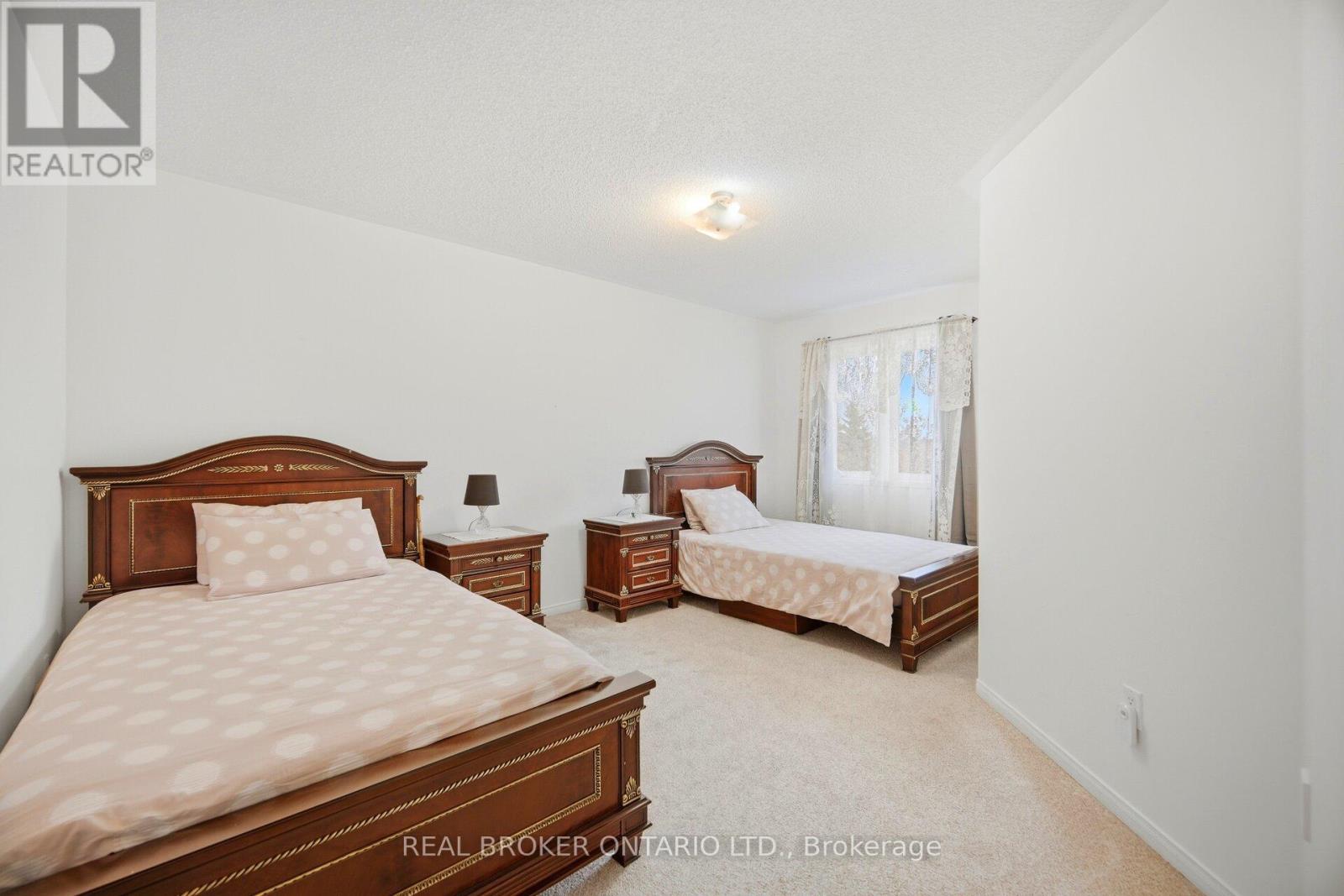 3935 SKYVIEW STREET - 27
