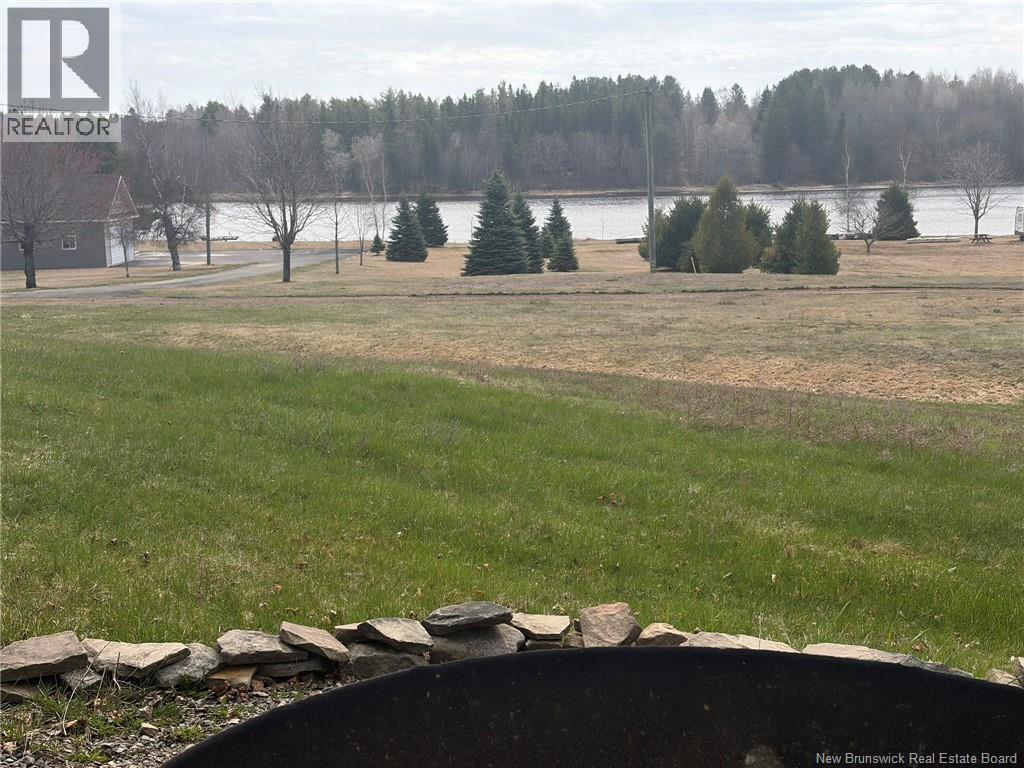 116 Vue de la Riviere - 43