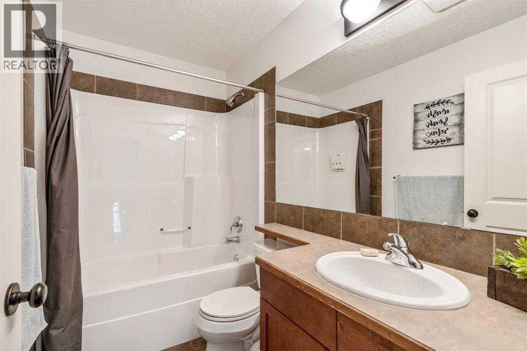 70 Coalbanks Gate  W - 20