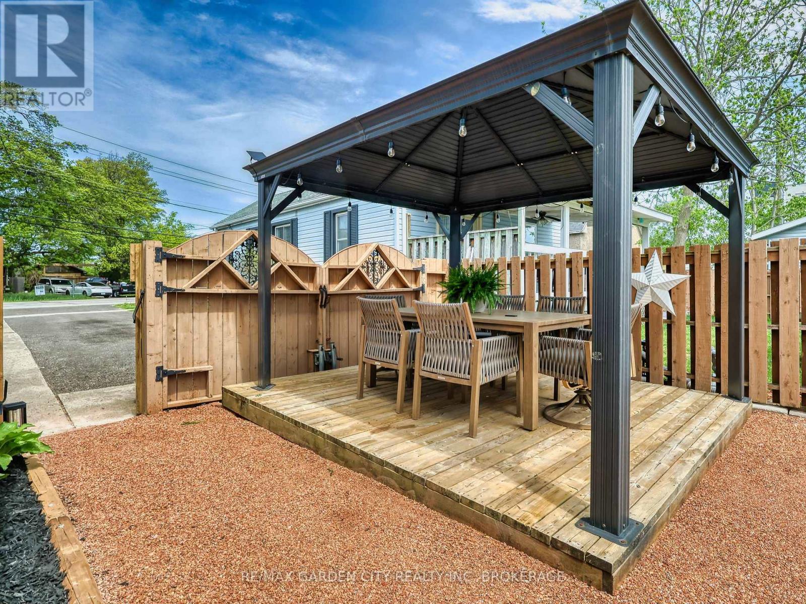 84 LINCOLN AVENUE - 31
