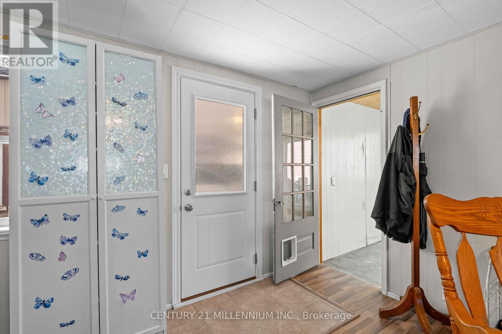 22 CROZIER STREET - 26