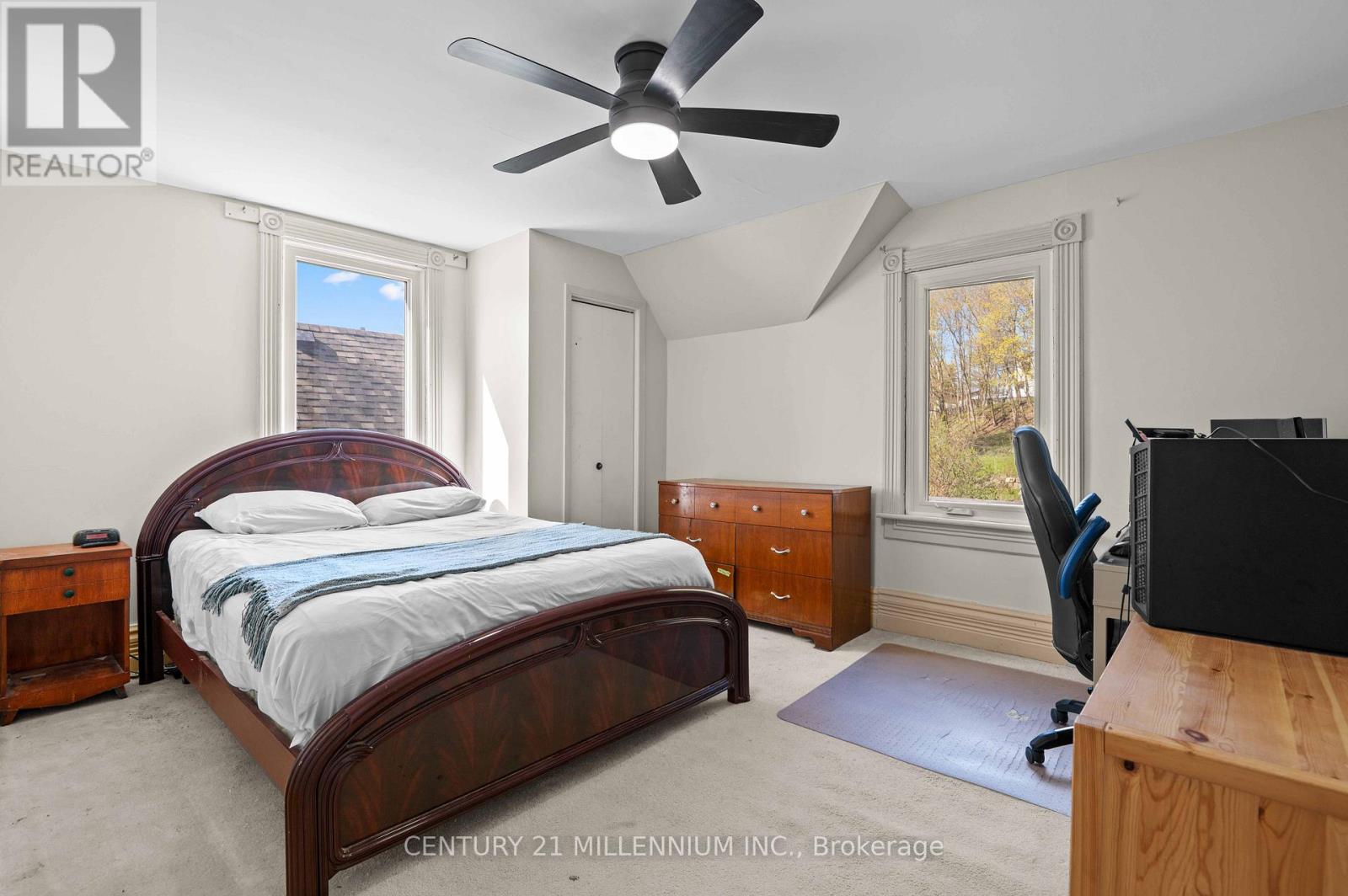22 CROZIER STREET - 31