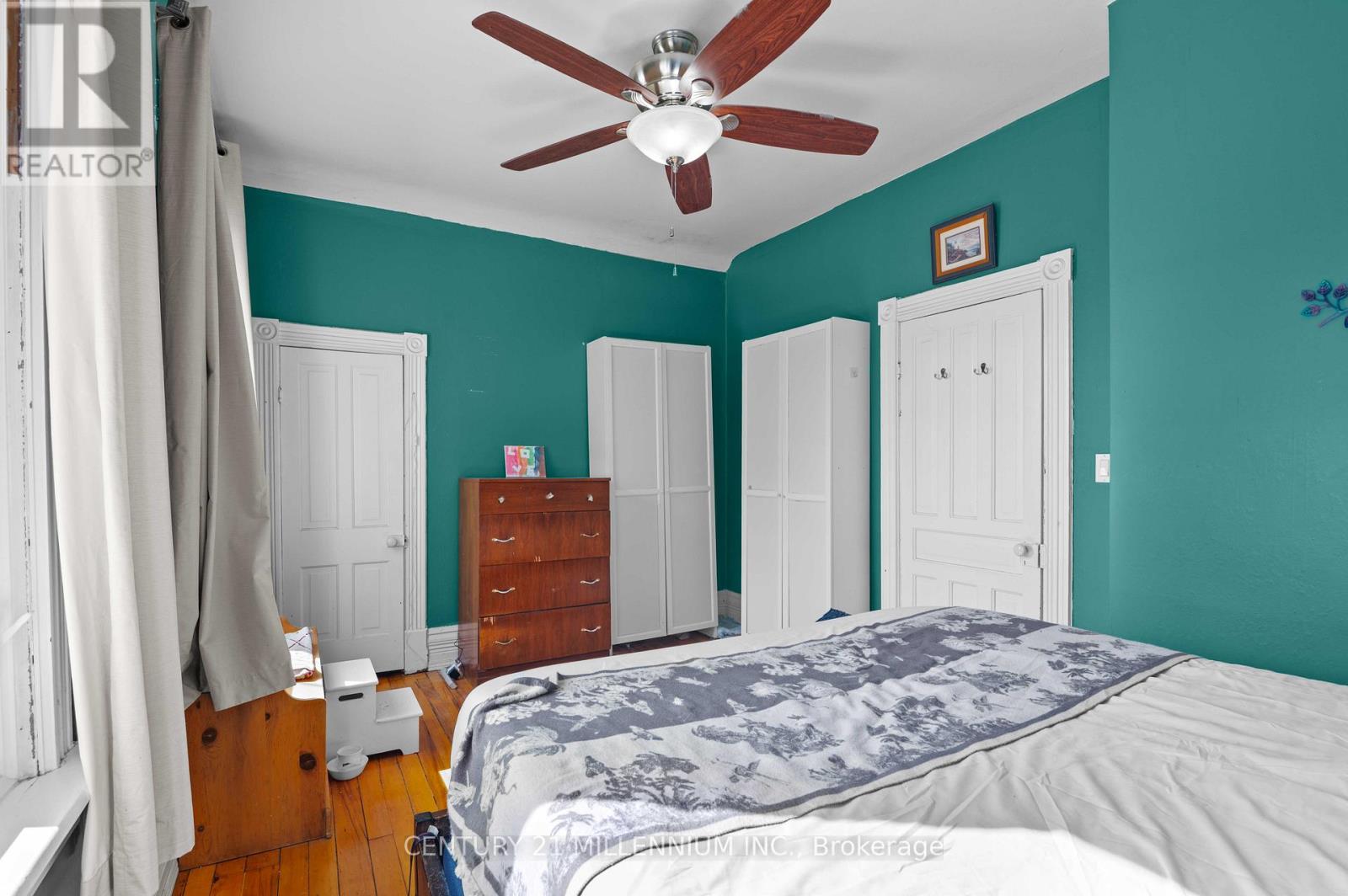 22 CROZIER STREET - 37