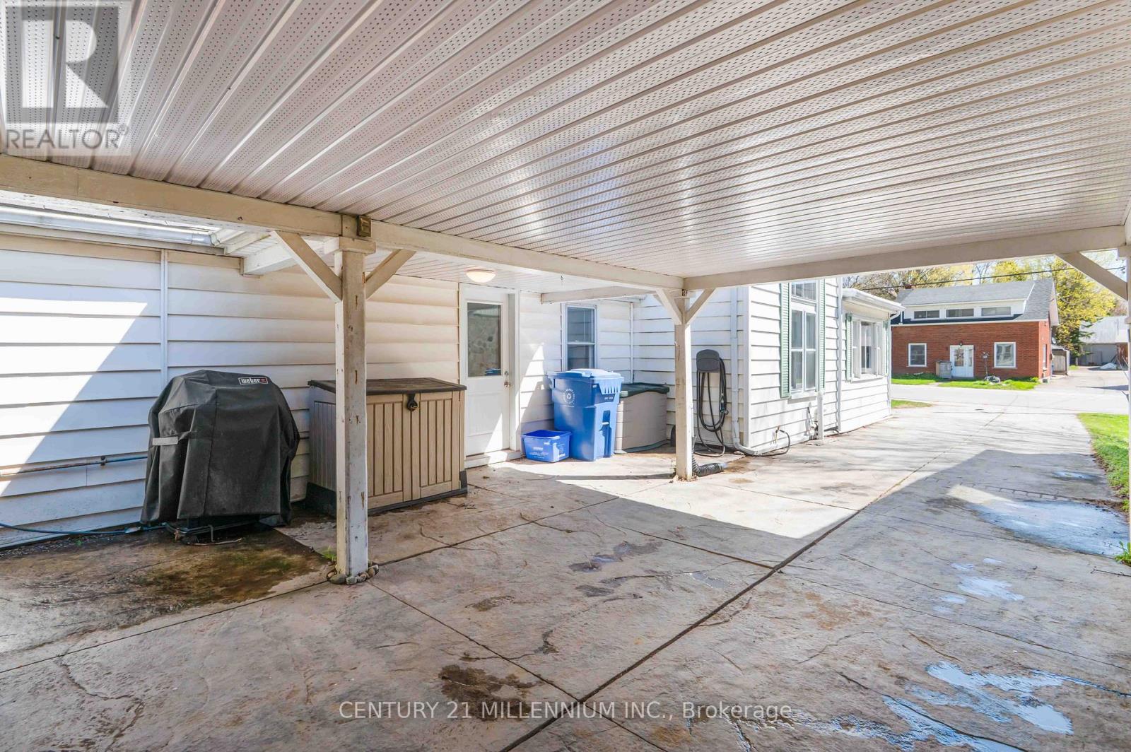 22 CROZIER STREET - 45