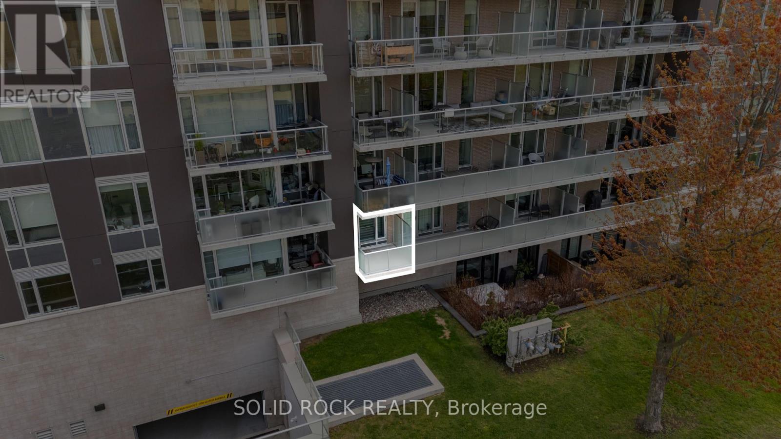 #201 530 DE MAZENOD AVENUE - 22