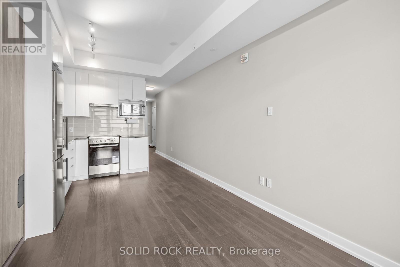 #201 530 DE MAZENOD AVENUE - 8