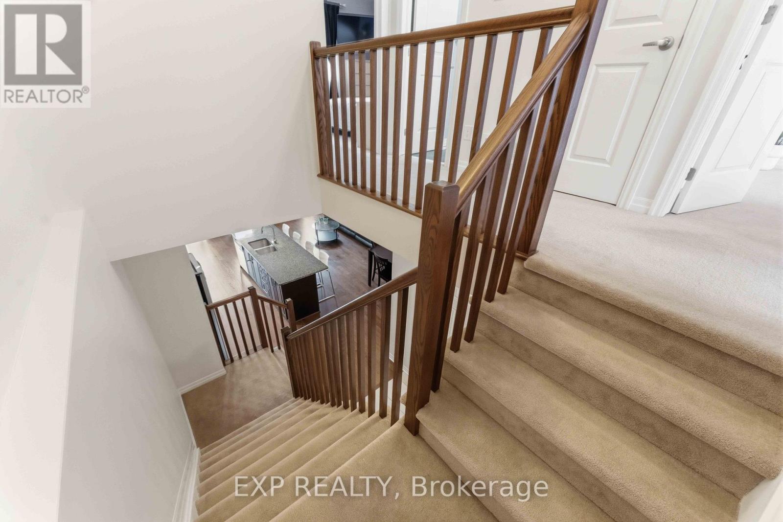 151 HAWKSHAW CRESCENT - 12