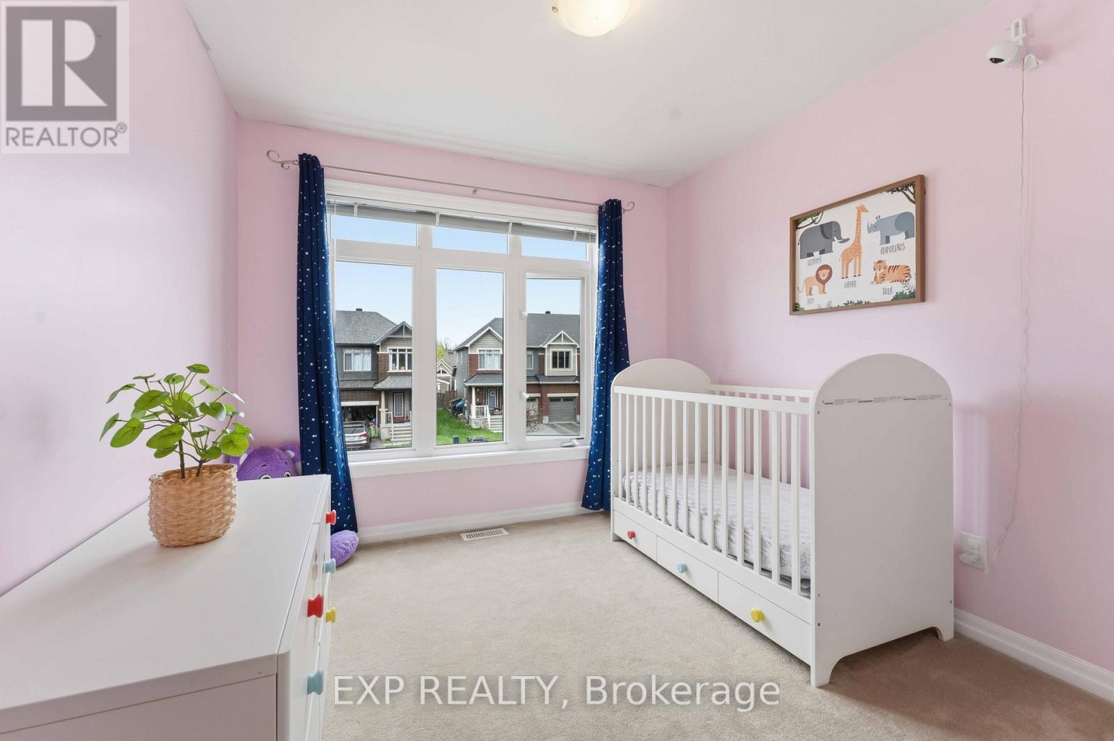 151 HAWKSHAW CRESCENT - 17