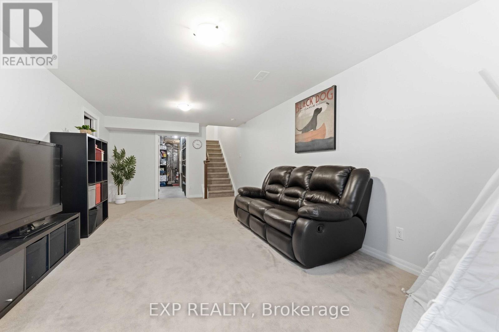 151 HAWKSHAW CRESCENT - 20