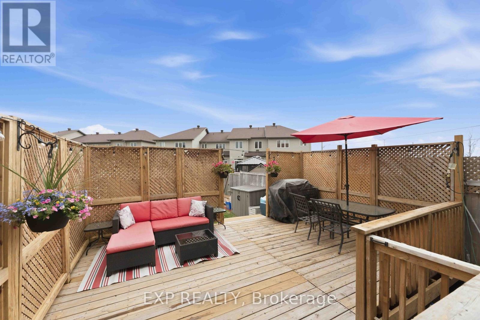 151 HAWKSHAW CRESCENT - 22