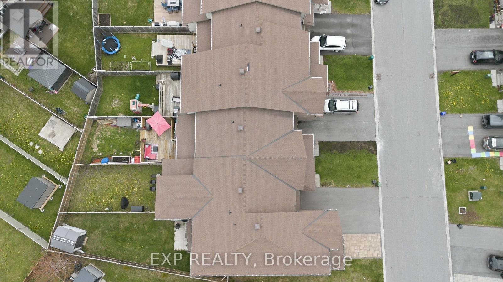 151 HAWKSHAW CRESCENT - 24