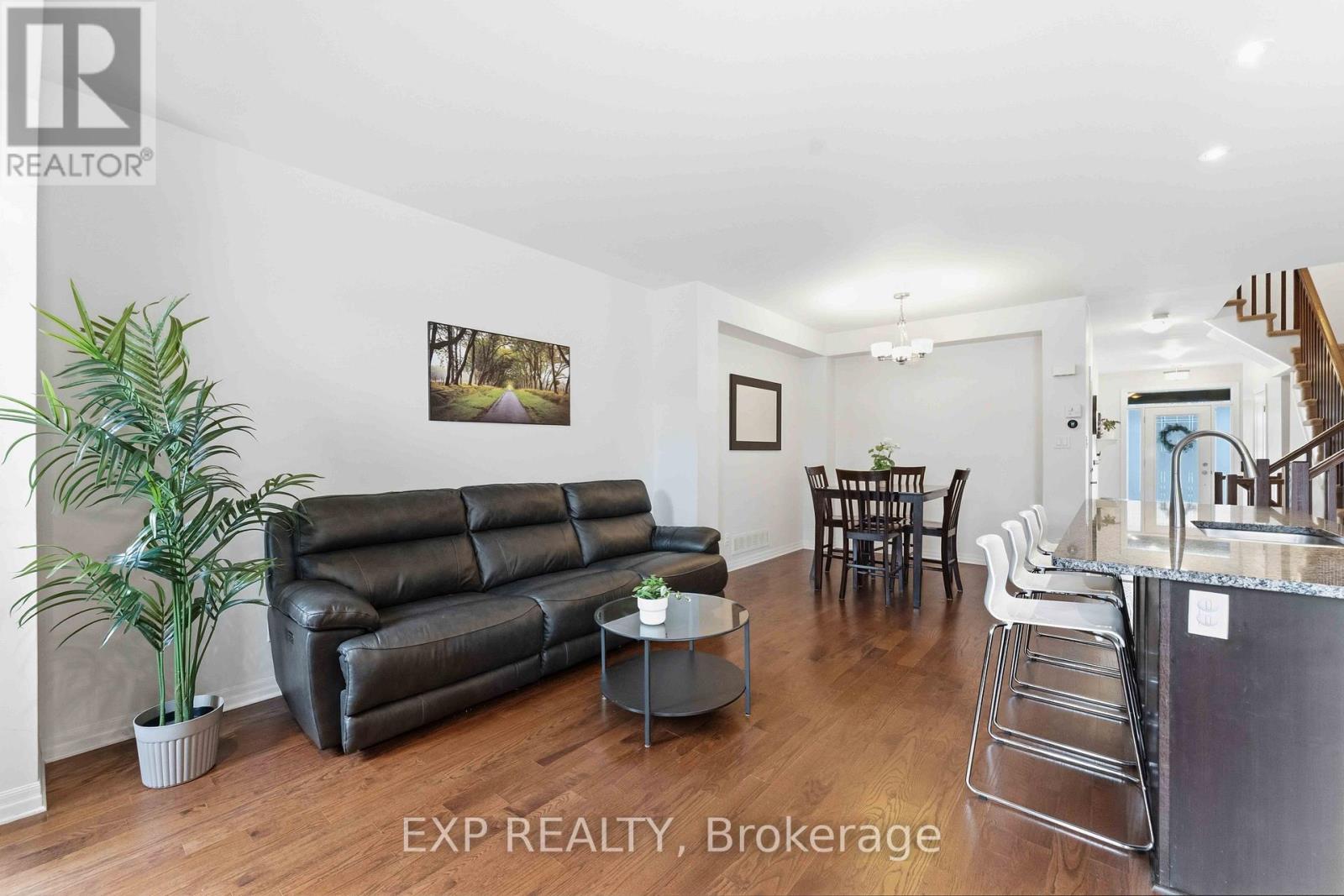 151 HAWKSHAW CRESCENT - 9